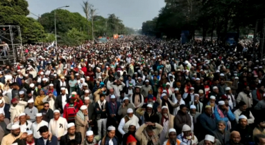 অশ্রুসিক্ত বিদায়: নজিরবিহীন জনসমুদ্রে বেগম খালেদা জিয়ার জানাজা