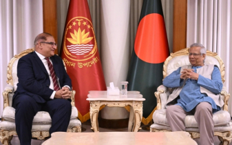 প্রধান উপদেষ্টার সঙ্গে পাকিস্তান হাইকমিশনারের সাক্ষাৎ