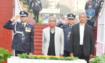 শহীদ পুলিশ সদস্যদের প্রতি স্বরাষ্ট্র উপদেষ্টা ও আইজিপির শ্রদ্ধা