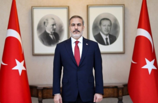 গাজার প্রশাসন সাজানো হামাসের নিরস্ত্রীকরণের আগে আসা উচিত: তুরস্ক