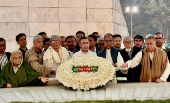 ১৮ বছর পর বাবার কবর জিয়ারত করলেন তারেক রহমান