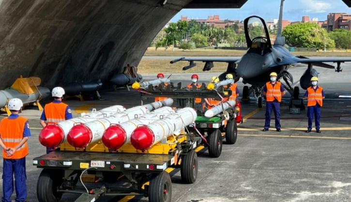তাইওয়ানের কাছে ৩৩০ মি. ডলারের অস্ত্র বিক্রি করবে যুক্তরাষ্ট্র