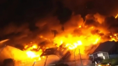 কেনটাকিতে ইউপিএস-এর বিমান দুর্ঘটনায় কমপক্ষে চারজনের মৃত্যু