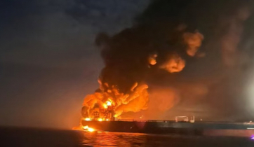 কৃষ্ণ সাগরে রুশ ‘শ্যাডো ফ্লিট’-এর দুটি তেল ট্যাঙ্কারে হামলা