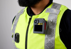 বডি ক্যামেরা কেনা নিয়ে ’লুকোচুরি’, ভোটের আগে পৌঁছানো নিয়ে শঙ্কা