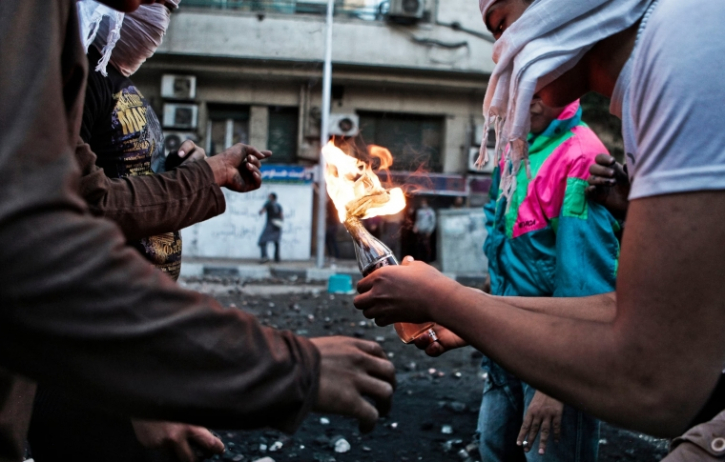 ঢাকায় ককটেল বিস্ফোরণের ঘটনায় ছাত্রলীগ সদস্য গ্রেফতার