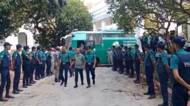 ১৫ সেনা কর্মকর্তাকে আদালতে হাজিরের পর সাব-জেলে নিয়ে যাওয়া হয়েছে