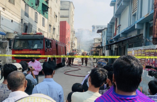 ভবনের কাছে যাওয়া এখনও নিষেধ ফায়ার সার্ভিসের