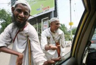 সারাদেশে ভিক্ষাবৃত্তি বন্ধে সমাজসেবা কার্যালয় কাজ করছে