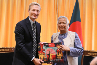 রোহিঙ্গা, স্কুল ফিড নিয়ে প্র. উপদেষ্টা ও ডব্লিউএফপি প্রধানের বৈঠক