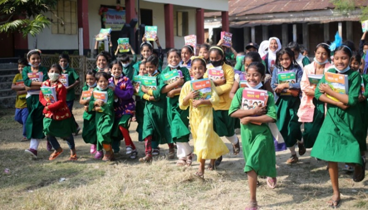 মাধ্যমিক শিক্ষার্থীদের জন্য ১২.৫৩ কোটি বিনামূল্যে দেয়া হবে