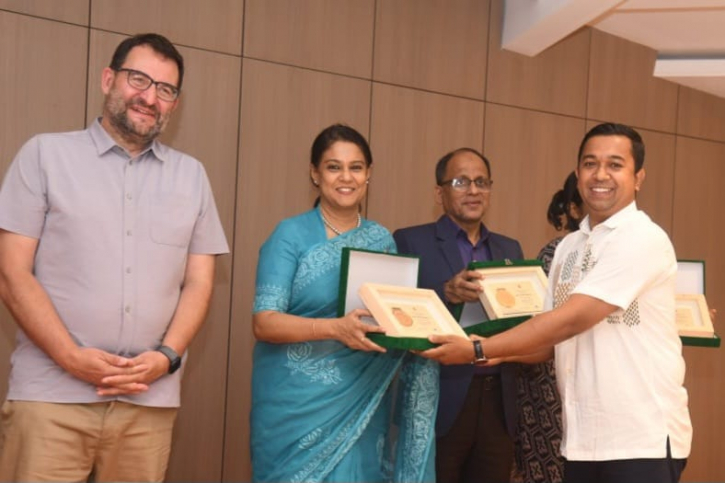 ভ্রান্ত পরিবেশ ছাড়পত্র কোনোভাবেই গ্রহণযোগ্য নয়