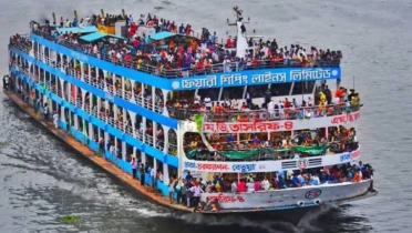 ভোলা উপকূলের অভ্যন্তরীণ ২০ রুটে লঞ্চ চলাচল বন্ধ
