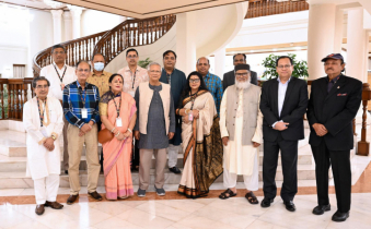 হিন্দু ধর্মীয় নেতৃবৃন্দের সঙ্গে প্রধান উপদেষ্টার বৈঠক