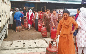 দক্ষিণ এশিয়ার মধ্যে নেপালের জ্বালানি তেল এখন সবচেয়ে ব্যয়বহুল
