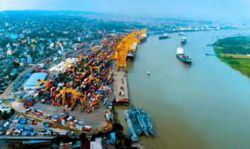 ৫১ হাজার টন অকটেন ও ফার্নেস অয়েল চট্টগ্রাম বন্দরে আসছে