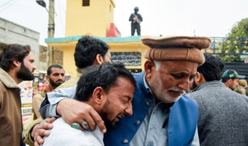 ইসলামাবাদ: শিয়া মসজিদে জুমার নামাজে হামলায় ৩১ জন নিহত