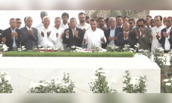 প্রধানমন্ত্রী ও মন্ত্রিসভা: শহীদ জিয়া, বেগম খালেদা জিয়ার সমাধিতে শ্রদ্ধাঞ্জলি নিবেদন