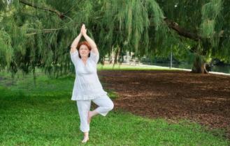এক পায়ে দাঁড়িয়ে থাকার আশ্চর্যজনক উপকারিতা