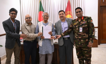 নজরদারি প্রযুক্তির সংগ্রহ ও ব্যবহার প্রতিবেদন প্রধান উপদেষ্টার কাছে হস্তান্তর