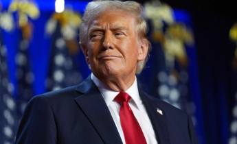 ইউএফও ও অ্যালিয়েন সংক্রান্ত ফাইল জনসমক্ষে প্রকাশের নির্দেশ ট্রাম্পের