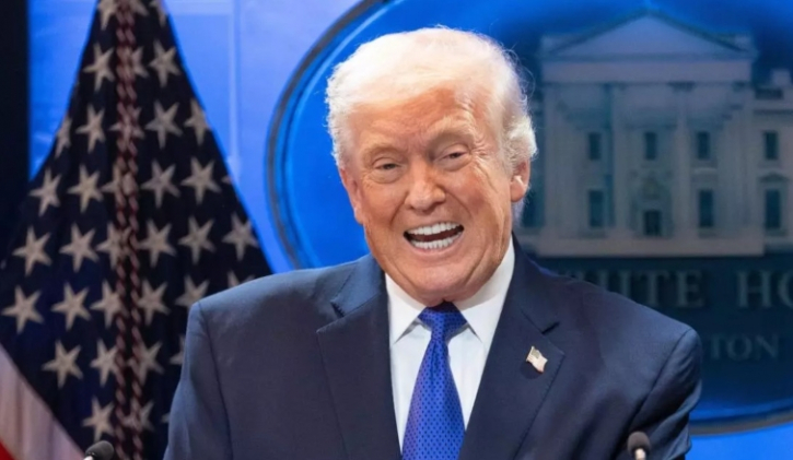 সুপ্রিম কোর্টের রায়ের পর ট্রাম্পের সব দেশের উপর ১০% শুল্ক আরোপ