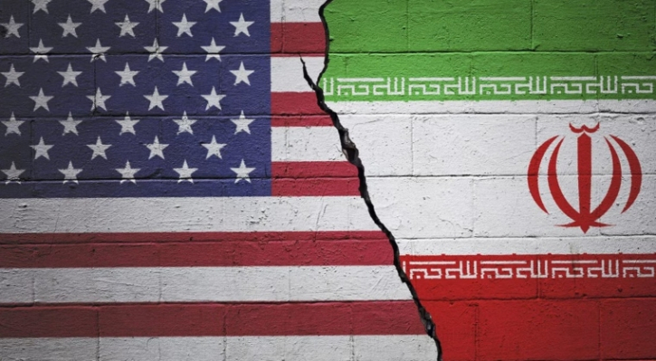 হামলার হুমকির মধ্যেই তুরস্কে আলোচনায় বসছে যুক্তরাষ্ট্র-ইরান