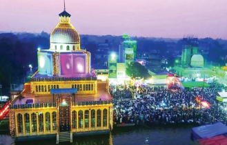 গাউছুল আজম: আখেরি মোনাজাতে লাখো ভক্ত