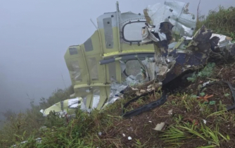 ১১ জন আরোহীসহ নিখোঁজ হওয়া বিমানের ধ্বংসাবশেষ মিলেছে