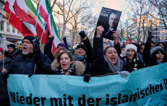 ইউরোপের শহরগুলোতে ইরানিদের সমর্থনে সংহতি সমাবেশ