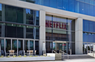 ‘নানামুখী চাপে মার্কিন মিডিয়া, উদ্ধার করতে পারে দর্শক’