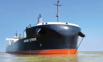 যুক্তরাষ্ট্র থেকে ৫৮ হাজার টন গম নিয়ে জাহাজ বহি:নোঙরে