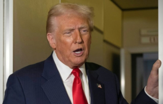 ট্রাম্প কেন ভেনেজুয়েলায় হামলা চালালেন এবং মাদুরোকে ’আটক’ করলেন?