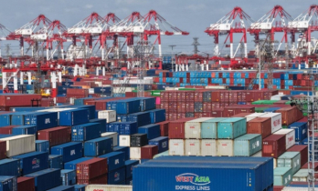 শুল্ক বাধা সত্ত্বেও চীনের রেকর্ড ১ ট্রিলিয়ন ডলার বাণিজ্য উদ্বৃত্ত