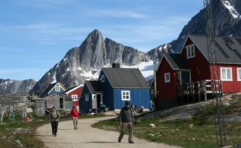 গ্রিনল্যান্ড অধিগ্রহণের বিকল্প নিয়ে আলোচনা করছে যুক্তরাষ্ট্র