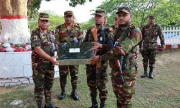 সেনাবাহিনী প্রধান পার্বত্য চট্টগ্রামে সেনা ক্যাম্প পরিদর্শন করেছেন