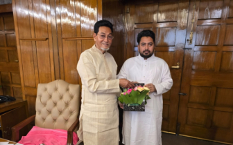 ঐক্যমতের সরকার গঠনে সরকারি ও বিরোধীদলীয় চিফ হুইপের আলোচনা