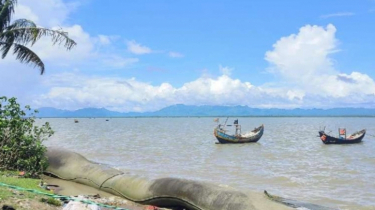 নৌকাসহ ১৩ জেলেকে ধরে নিয়ে গেছে আরাকান আর্মি