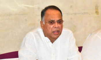 ডিপোগুলোতে পর্যাপ্ত তেল আছে পাম্পে দীর্ঘ লাইন দেওয়ার প্রয়োজন নেই