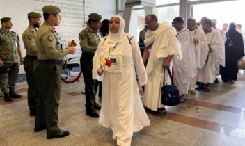 পত্রিকা: ’সৌদিতে আটকা প্রায় ৫ হাজার ওমরাহযাত্রী’